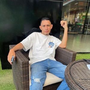 Meet your Posher, Frank